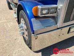2006  Peterbilt  379  Semi Truck