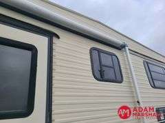 1993  NU-WA  Hitchhiker  Camper Trailer - 30FT