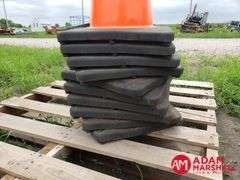 (10) Traffic Cones