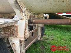 1976  Fruehauf  7000 Gallon Tanker  Trailer