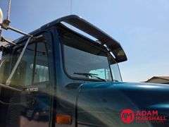 1999  International  9400  Straight Truck