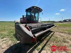 2005  Hesston  9240  Swather