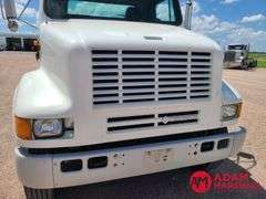 1991  International  8100  Semi Truck