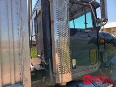 1999  International  9400  Straight Truck