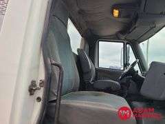 2005  International Harvester  8000  Semi Truck