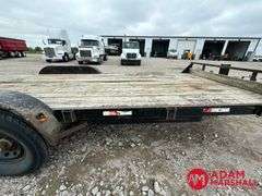 1999  Titan  Flatbed Trailer - 18FT