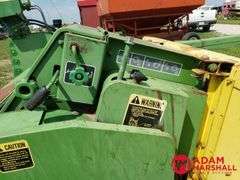 John Deere  Pull Type Silage Chopper