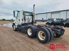 2005  International Harvester  8000  Semi Truck