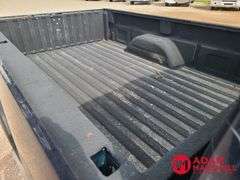 2005  Chevrolet  Silverado 2500  Pickup - Gasoline
