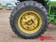 1984  John Deere  2950  Tractor w/Loader