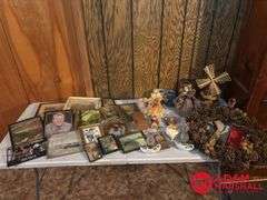 Pictures and Misc Decor