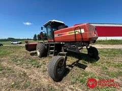 2005  Hesston  9240  Swather