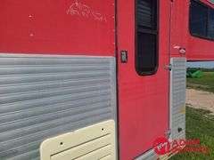 1998  Sundowner  4-Horse Trailer w/ Living Quarters  - 34FT