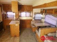 2002  Keystone  Cougar  5th Wheel Camper - 28FT