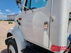 1991  International  8100  Semi Truck