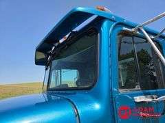 1993  International  Eagle 9300  Straight Truck