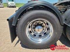 2006  Peterbilt  379  Semi Truck