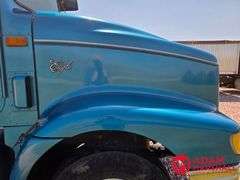 1993  International  Eagle 9300  Straight Truck