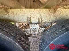 1996  Dakota  3200 Hopper  Grain Trailer - 32FT