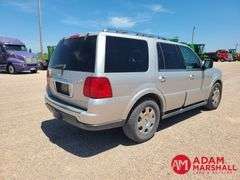 2006  Lincoln  Navigator  SUV - Gasoline