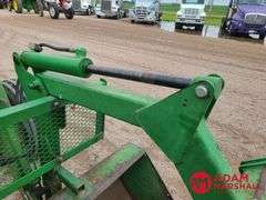 1984  John Deere  2950  Tractor w/Loader