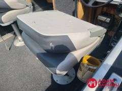 1970  Starcraft  V-Hull  Boat - 16FT