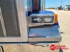 2006  Peterbilt  379  Semi Truck