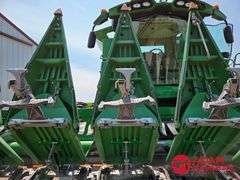 2019  John Deere  708C  Corn Head - 8R30
