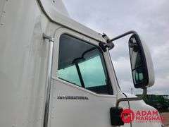 2004  International  9400t  Semi Truck