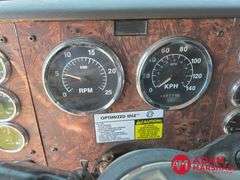1993  International  Eagle 9300  Straight Truck