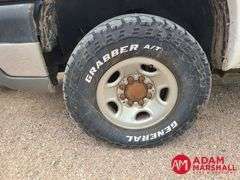 2004  Chevrolet  Silverado 3500  Pickup - Gasoline
