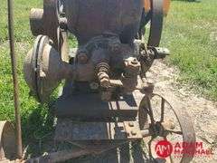 John Deere  Hit & Miss Motor On Cart