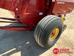 2013  New Holland  BR7090  Specialty Crop Baler