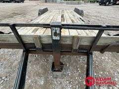 1999  Titan  Flatbed Trailer - 18FT