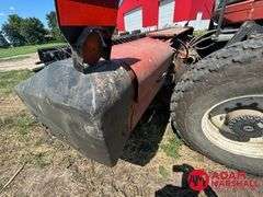 2005  Hesston  9240  Swather