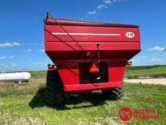 2011  J & M  875-18   Grain Cart