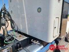 2016  Kenworth  T880  Semi Truck