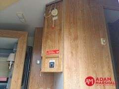 1993  NU-WA  Hitchhiker  Camper Trailer - 30FT