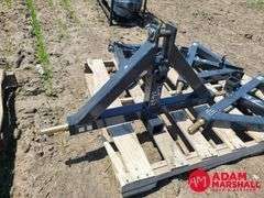 (1) Unused Wolverine Trailer Hitch Adapter for 3PT.