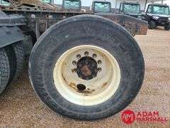 2005  International Harvester  8000  Semi Truck