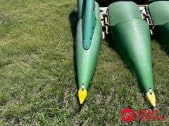 1999  John Deere  893  Corn Head - 8R30