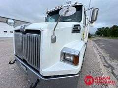 2016  Western Star  4700  Semi Truck