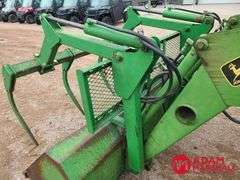 1984  John Deere  2950  Tractor w/Loader