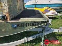 1971 Fully Enclosed Waterfowl Hunting Boat & Trailer