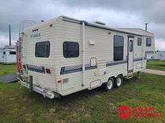1993  NU-WA  Hitchhiker  Camper Trailer - 30FT