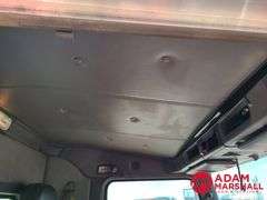 2011  Kenworth  T800  Semi Truck