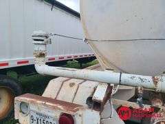 1976  Fruehauf  7000 Gallon Tanker  Trailer