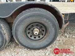 1999  Titan  Flatbed Trailer - 18FT
