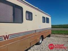 1988  Chevrolet   P30 Superchief Motorhome - 31FT