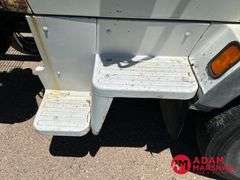 1995  Ford  LTA9000   Semi Truck - Diesel